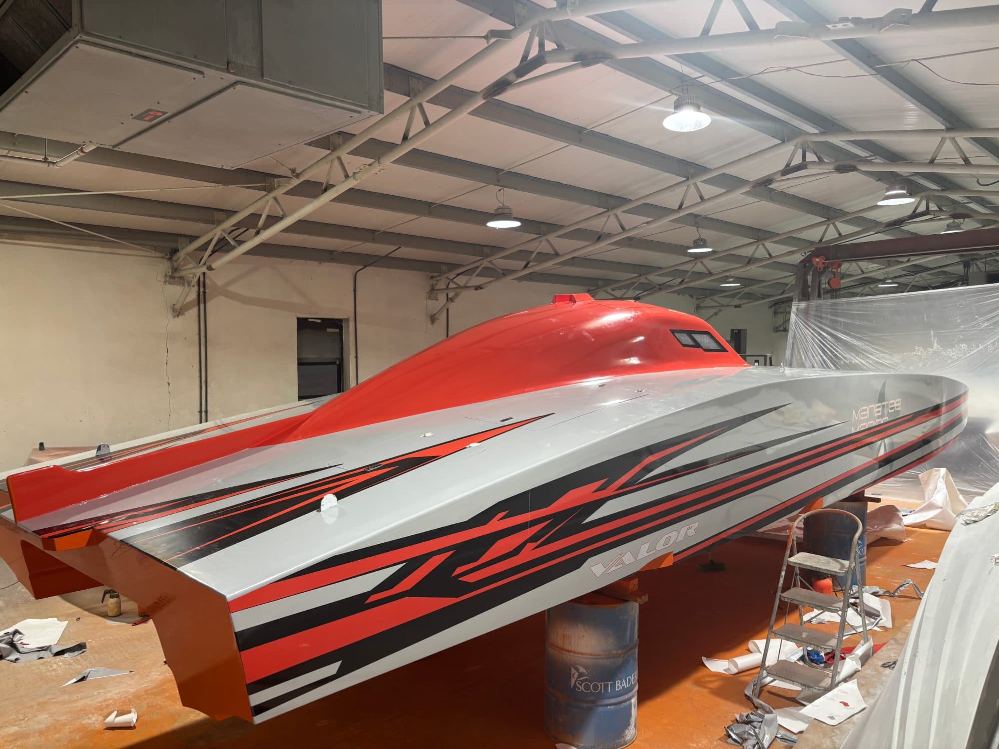 Custom graphics powerboat — Pro Shield Graphics Film