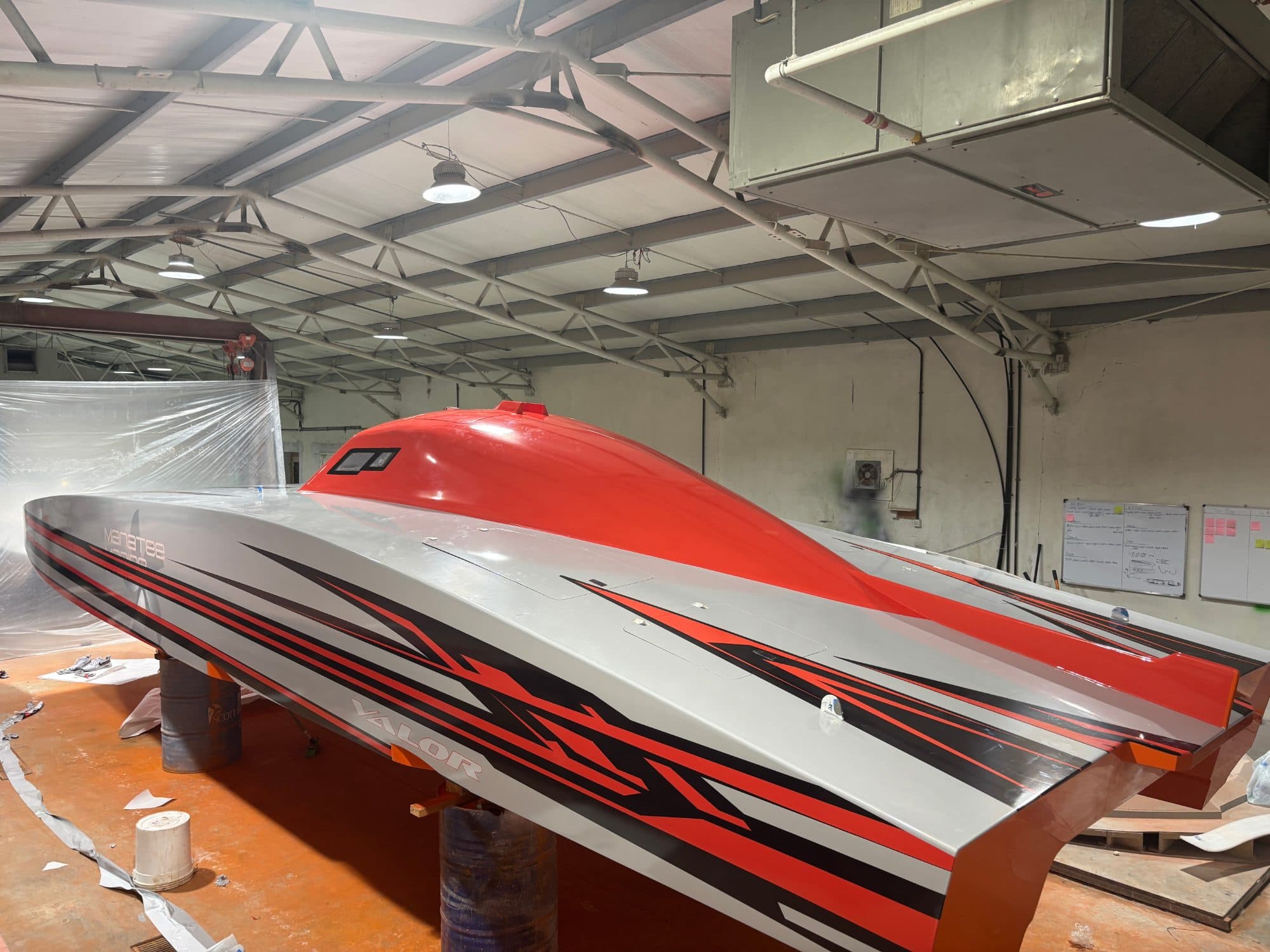 Custom graphics powerboat — Pro Shield Graphics Film
